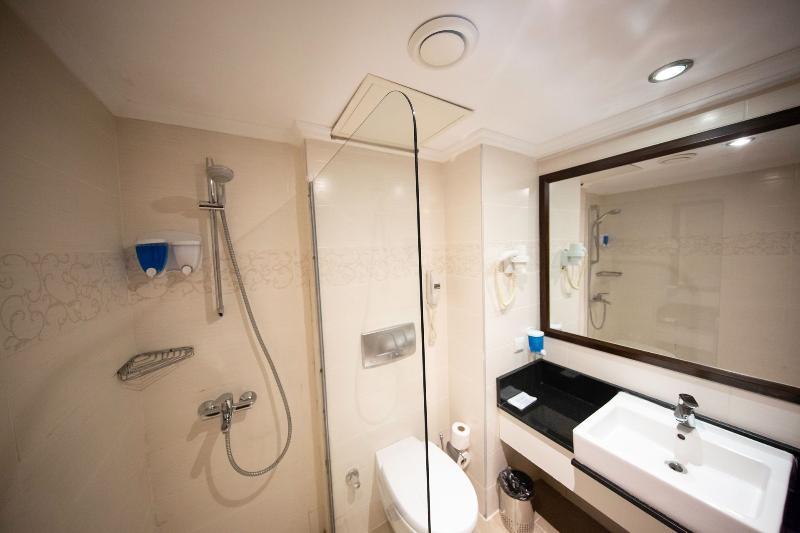 Royal Towers Hotel Kiris Kültér fotó
