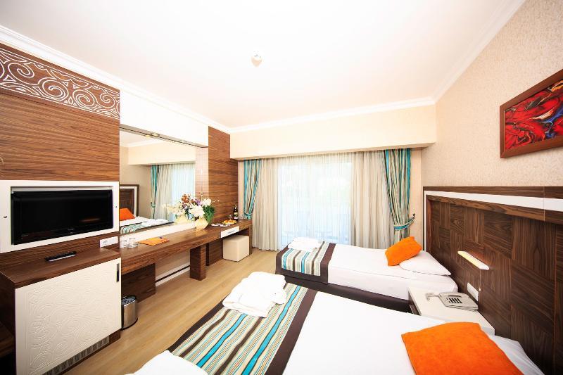Royal Towers Hotel Kiris Kültér fotó